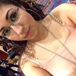 Meet your Posher, Fabiola